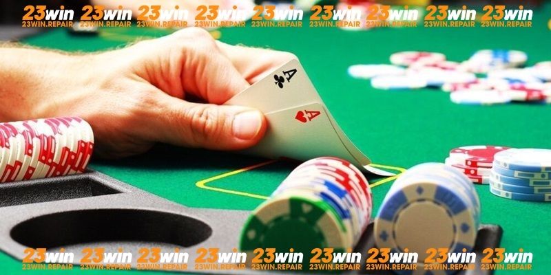 Poker có đến 10 người tối đa trên bàn cược